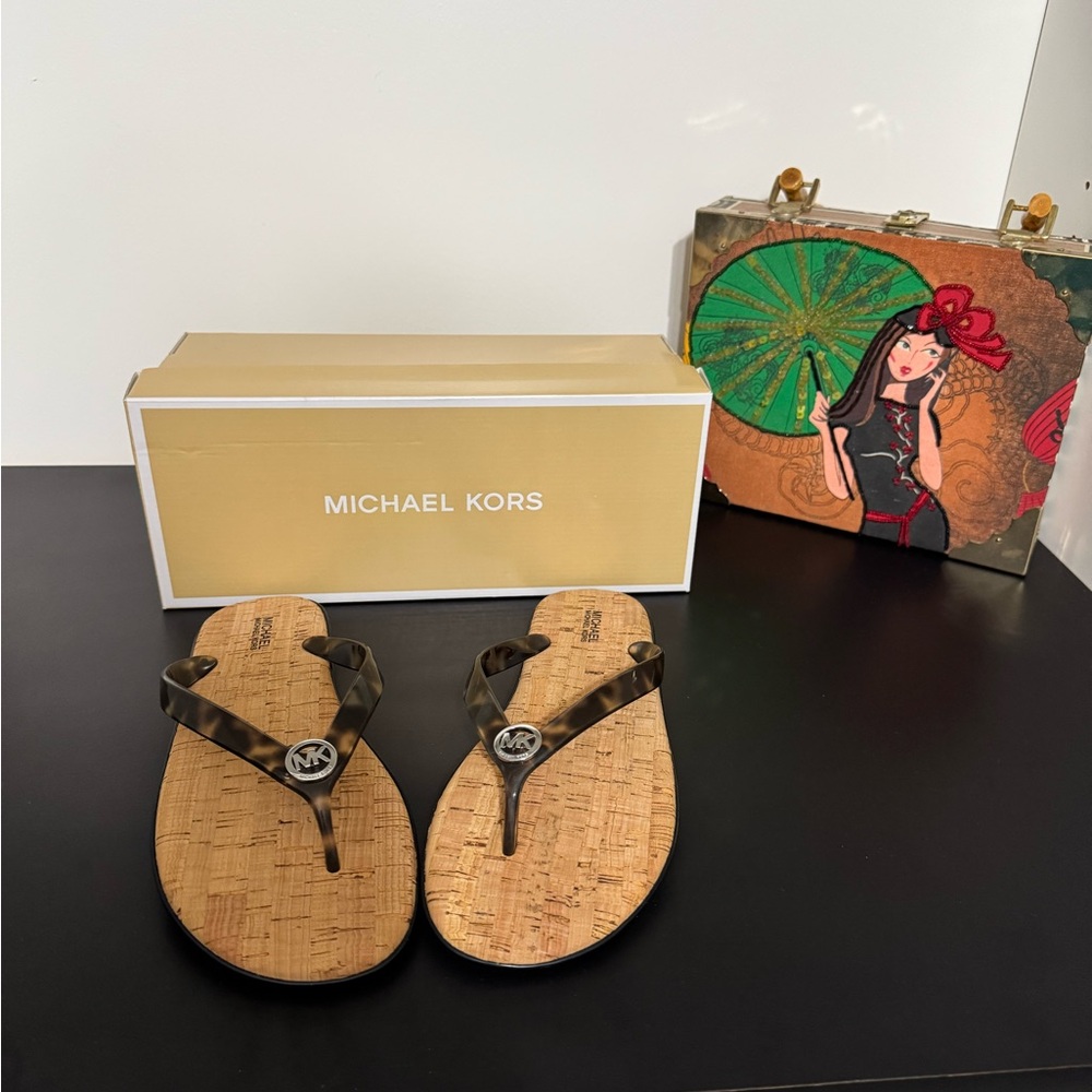 Michael Kors Brown Flip Flopsl NIB Jet MK jelly Leopard